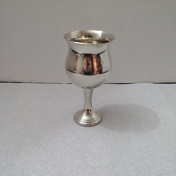 Lord & Taylor Vintage Petit Goblet Signed - Picture 1 of 8